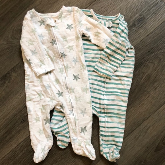 Aden and Anais two pack zippered footies - Picture 1 of 1